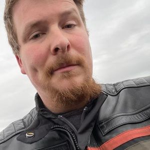 Meet your Posher, Lee